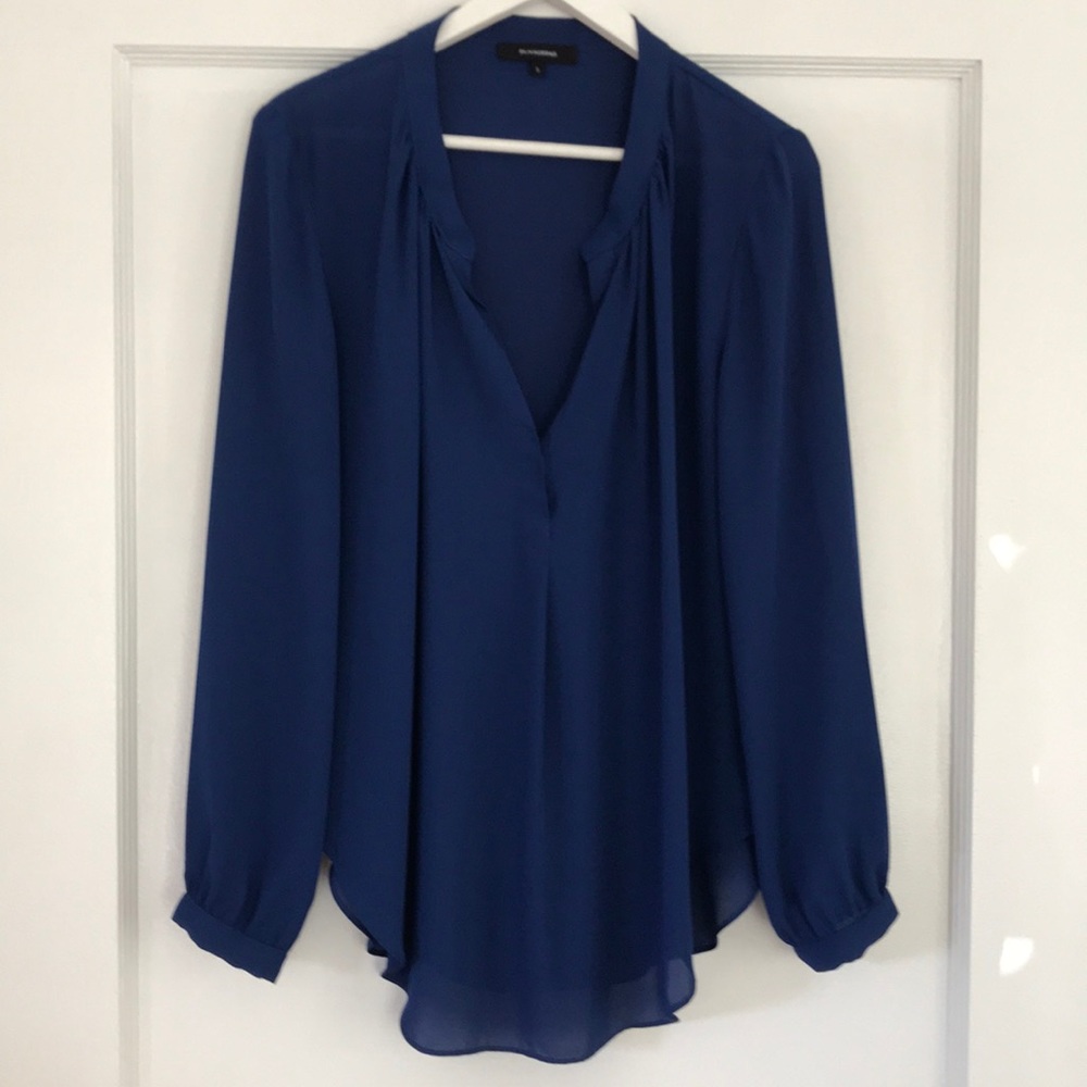 Olivaceous blue blouse